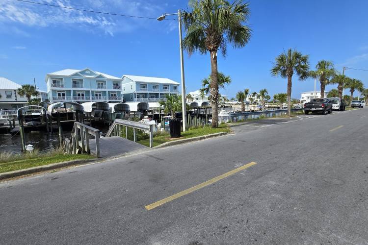 Best family-friendly vacation town in Florida: Mexico Beach